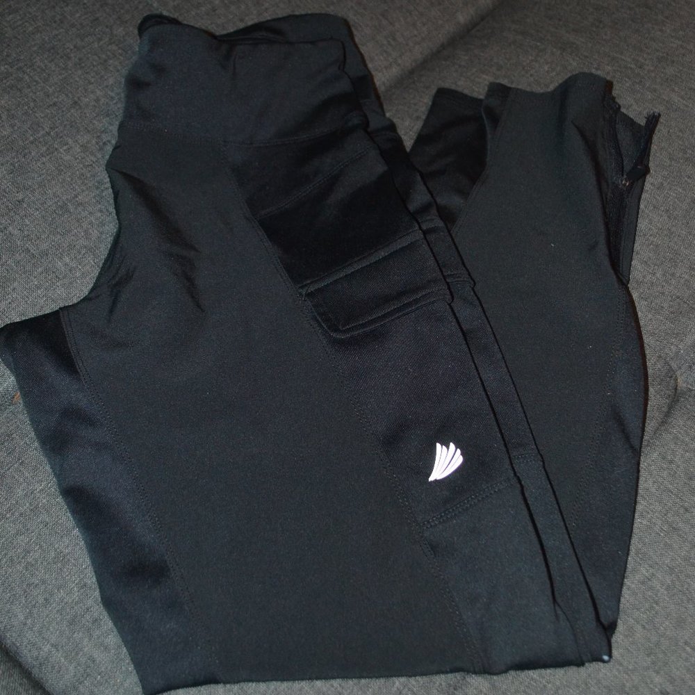 Free to Be 3/4 length Exercise Pants